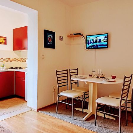 Apartments And Room Markovic Rovinjsko Selo Exterior photo