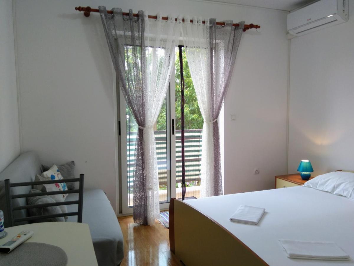 Apartments And Room Markovic Rovinjsko Selo Exterior photo