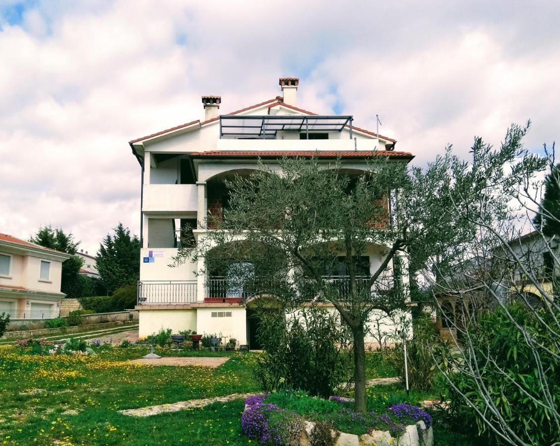 Apartments And Room Markovic Rovinjsko Selo Exterior photo